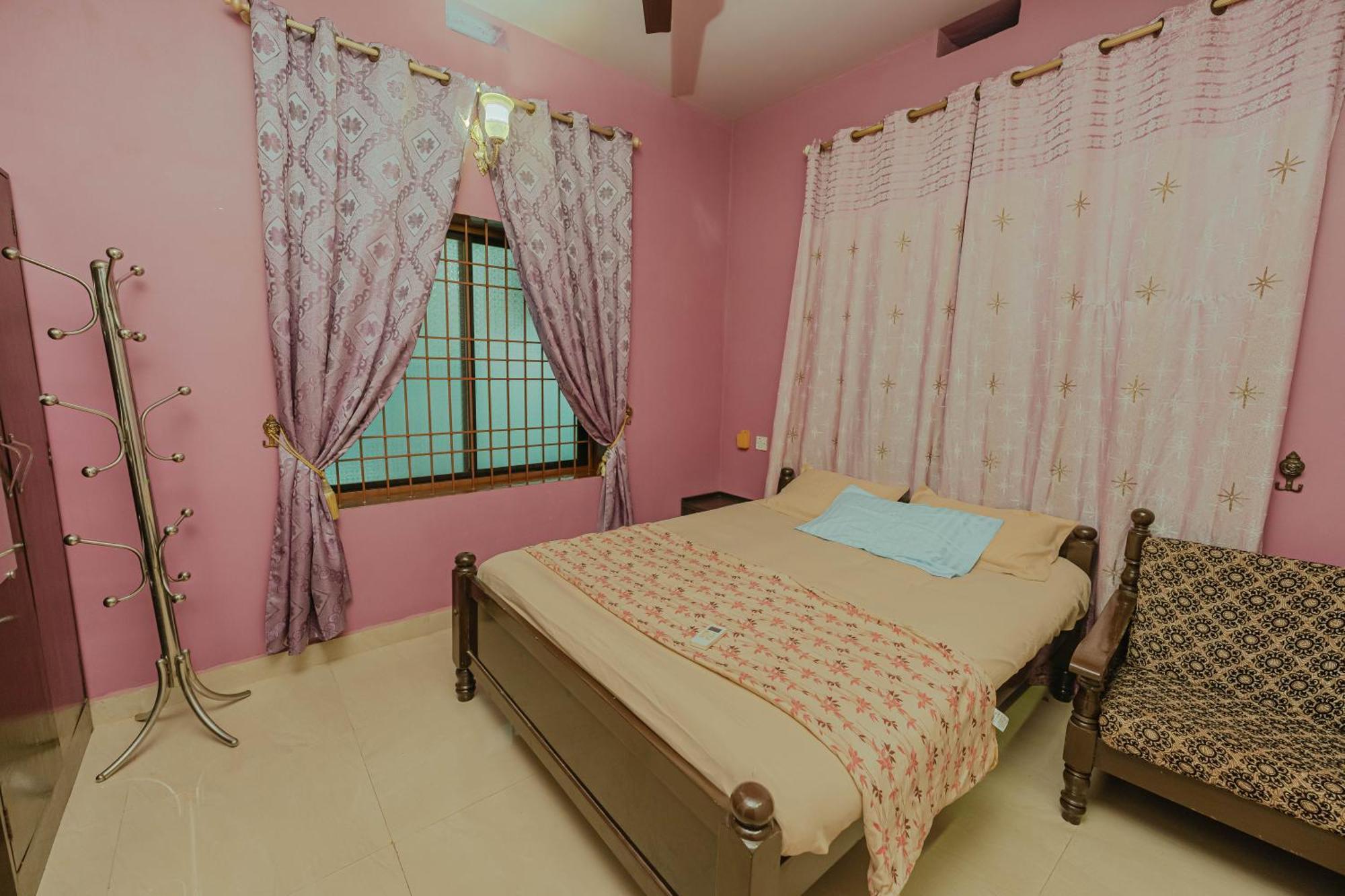 Udupi Homestay - Hill Top Villa Екстер'єр фото